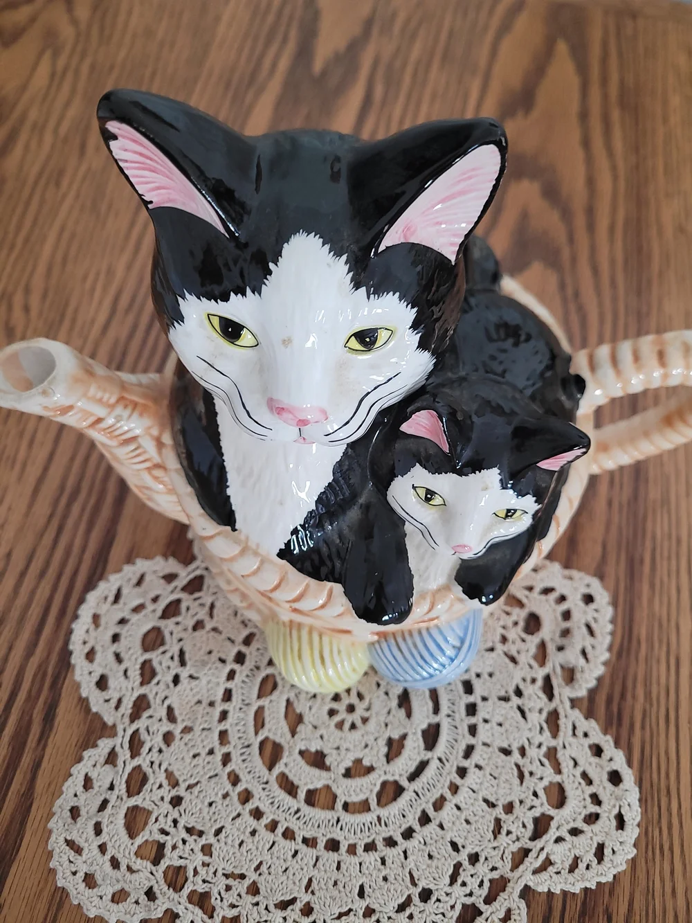 Black & White Cat Teapot Toy — Ceramic Cat Duo in Cream Basket with Pink Accents